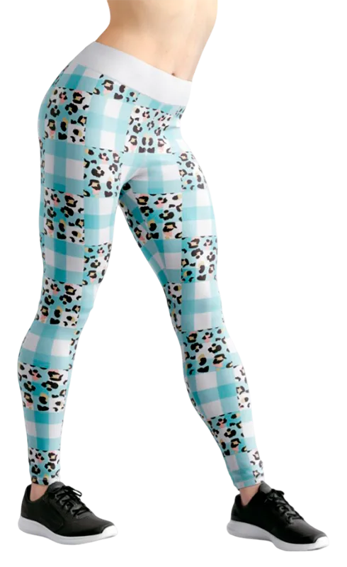 CALZA COD. 030 ANIMAL PRINT CELESTE - BLANCO - CUADROS